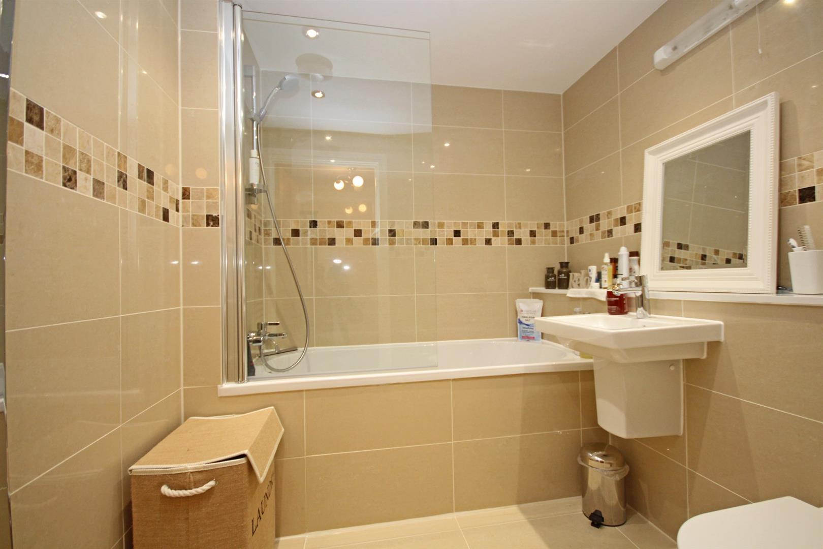 Property Image b84675dd-6f94-4a0a-9e5b-807fc1646ae0