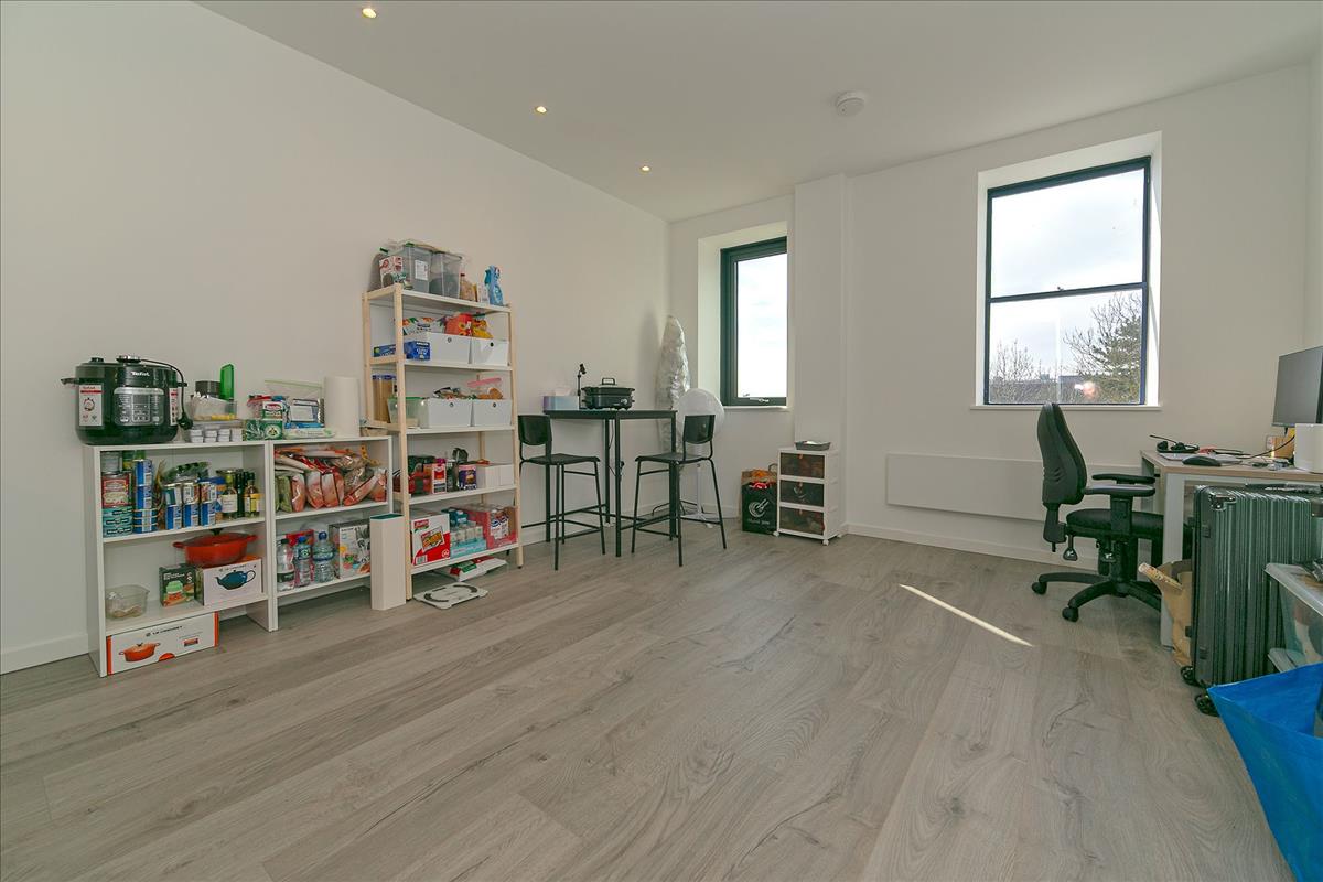 Property Image b847eca6-3321-4df0-af28-8a6deec0e50d