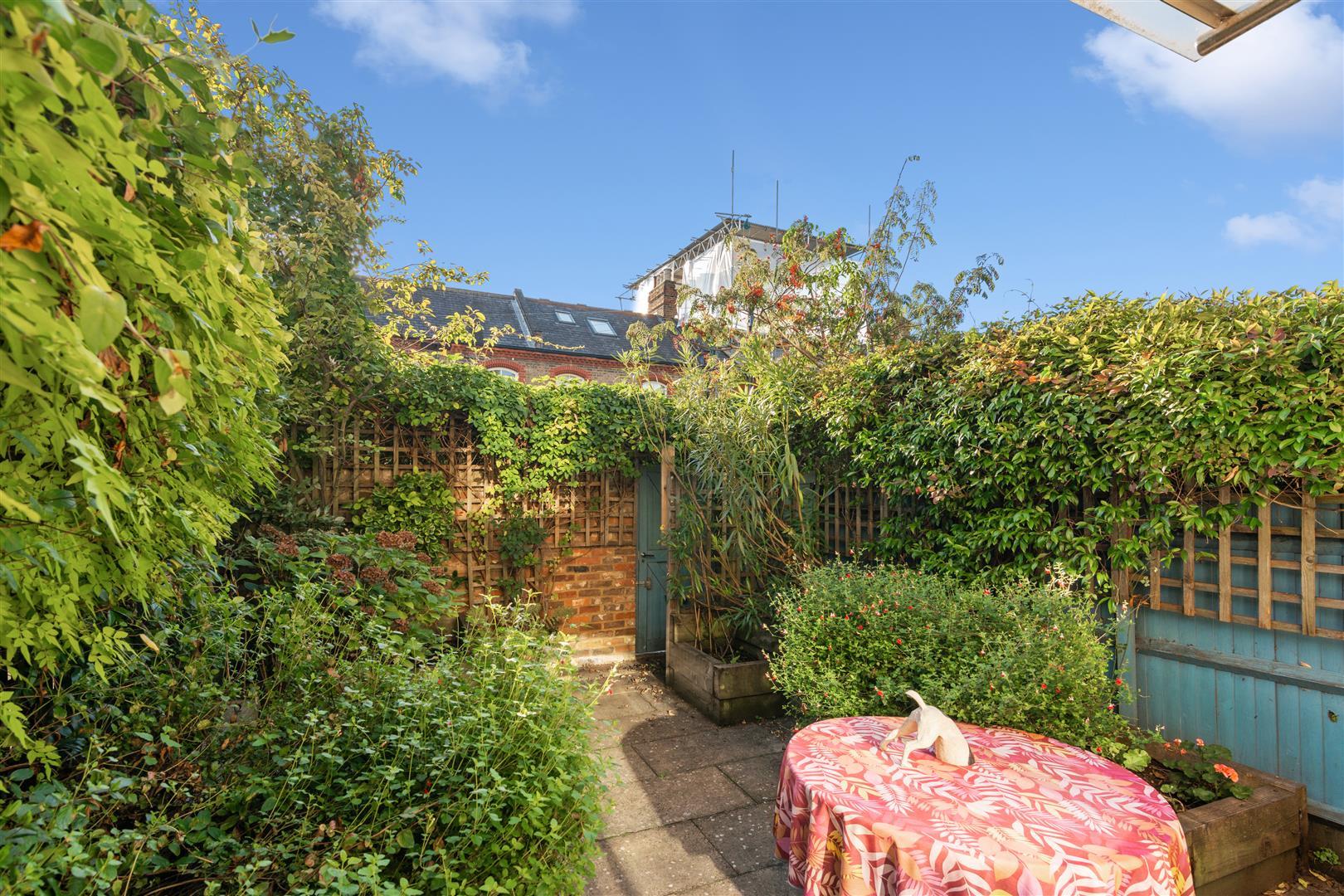Property Image b84c13ad-04bd-47de-9c1a-7e47fa2318ce