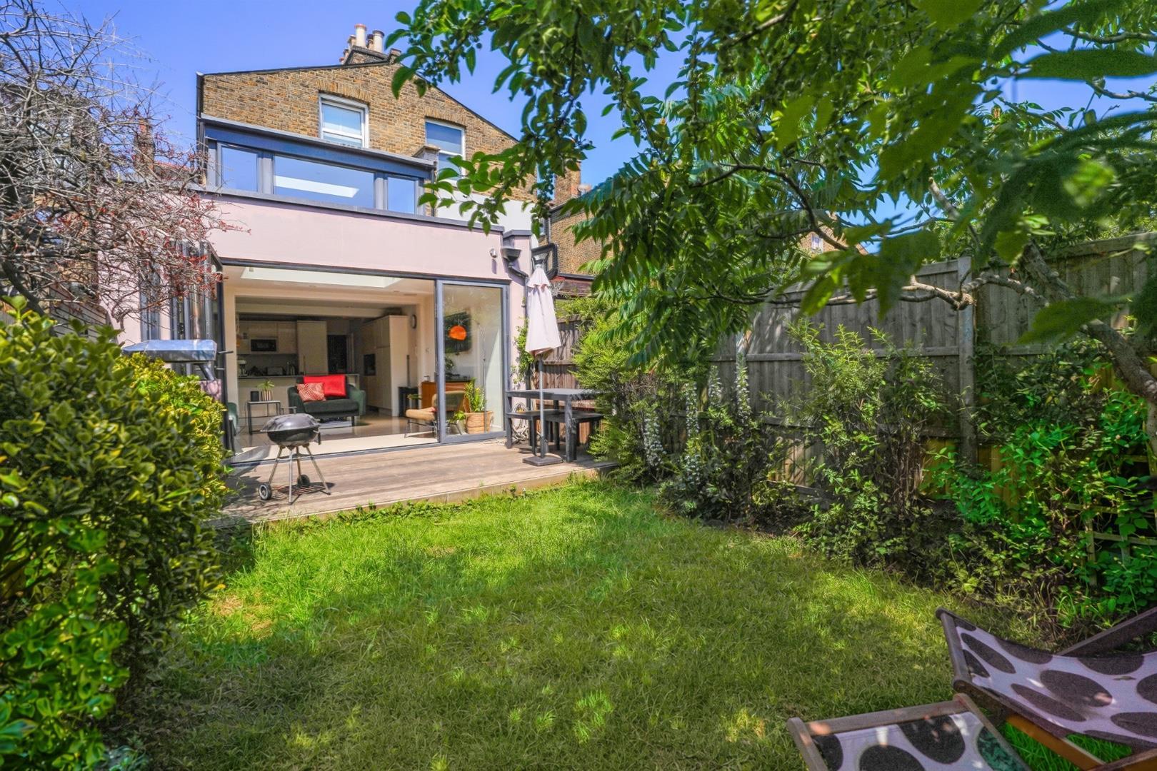 Property Image b857c273-b04b-49e4-8798-689ba3421f16