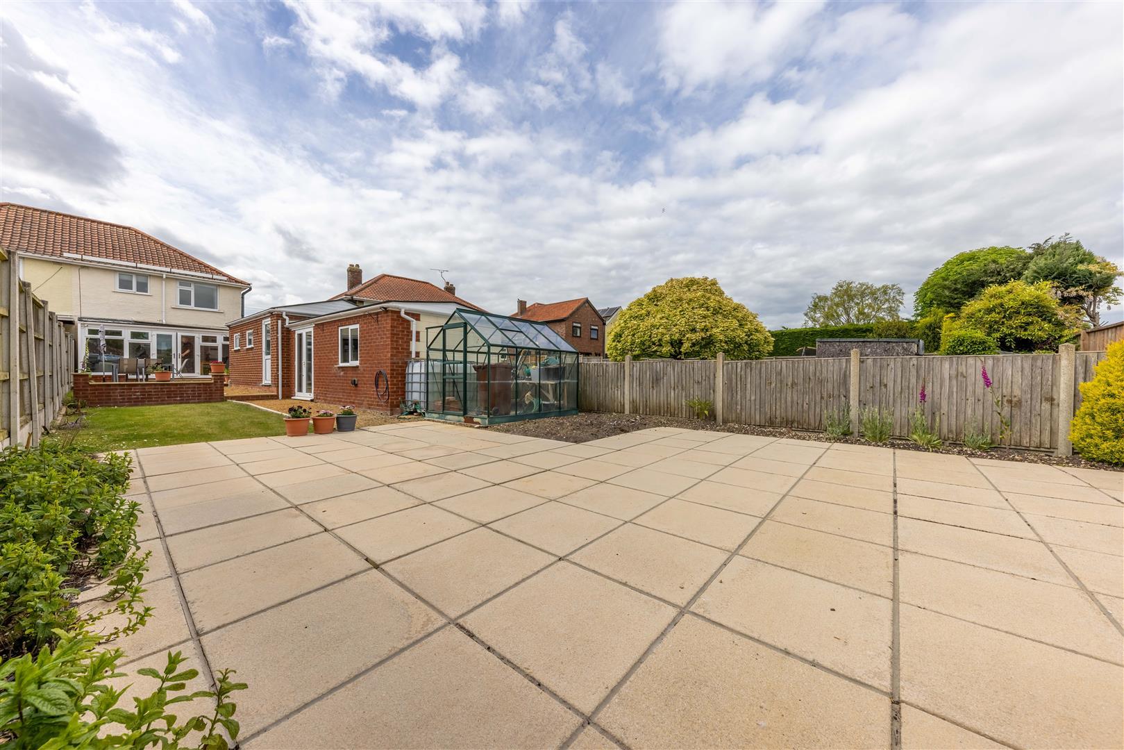 Property Image b8584ec7-0579-4ba5-8e3a-4d5dc6de1891