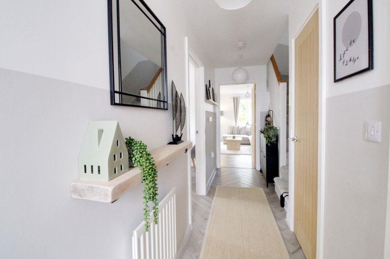 Property Image b87ff6b8-58b7-4e81-83d1-1b8722522b51
