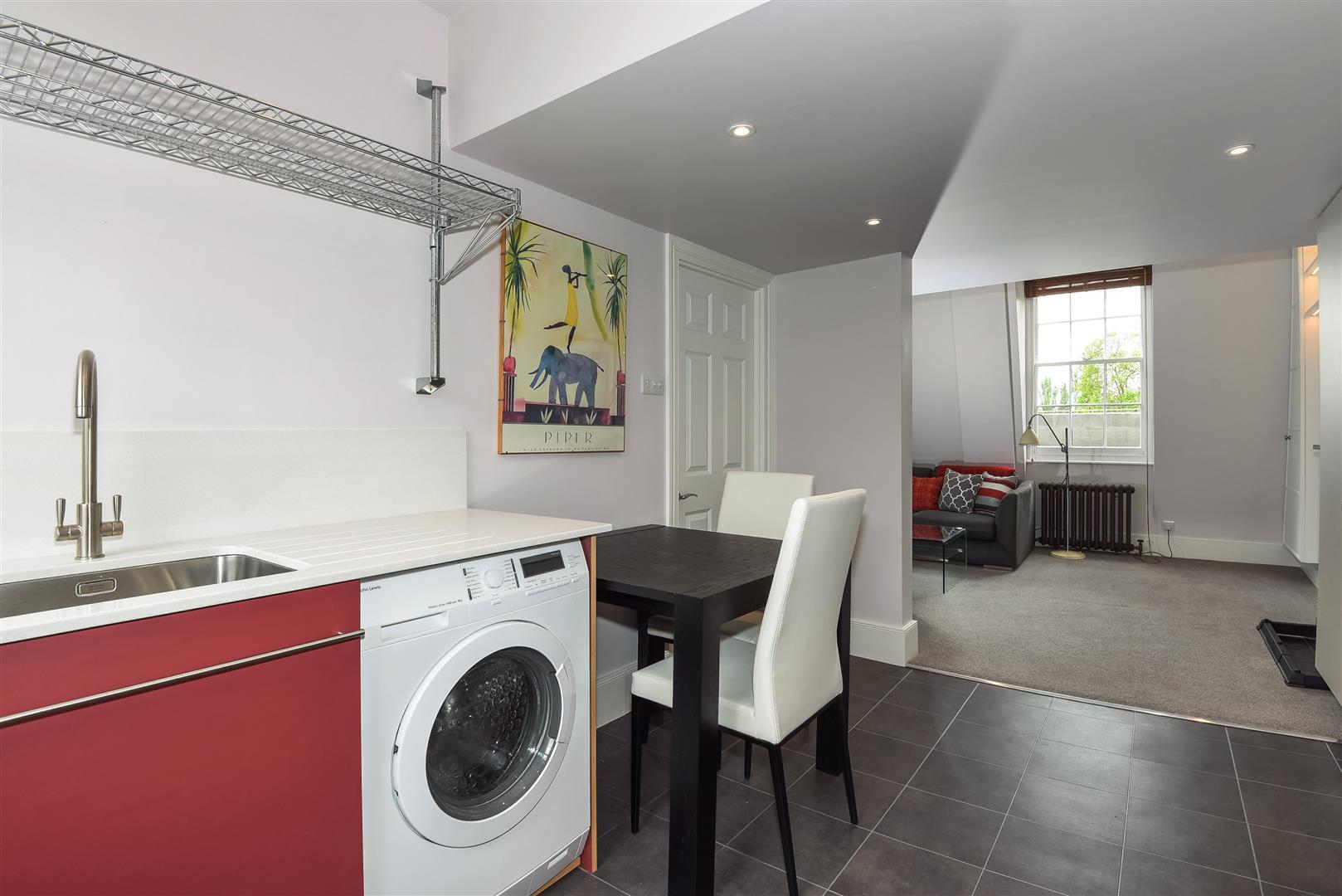 Property Image b882b418-612e-41b8-aad9-28a2ddc2d272
