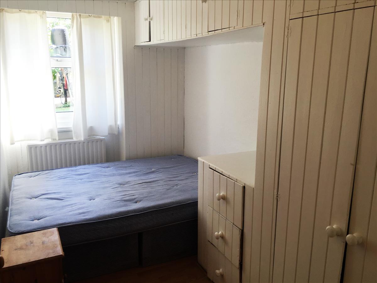 Property Image b8880077-2c38-47db-be12-48918977e348