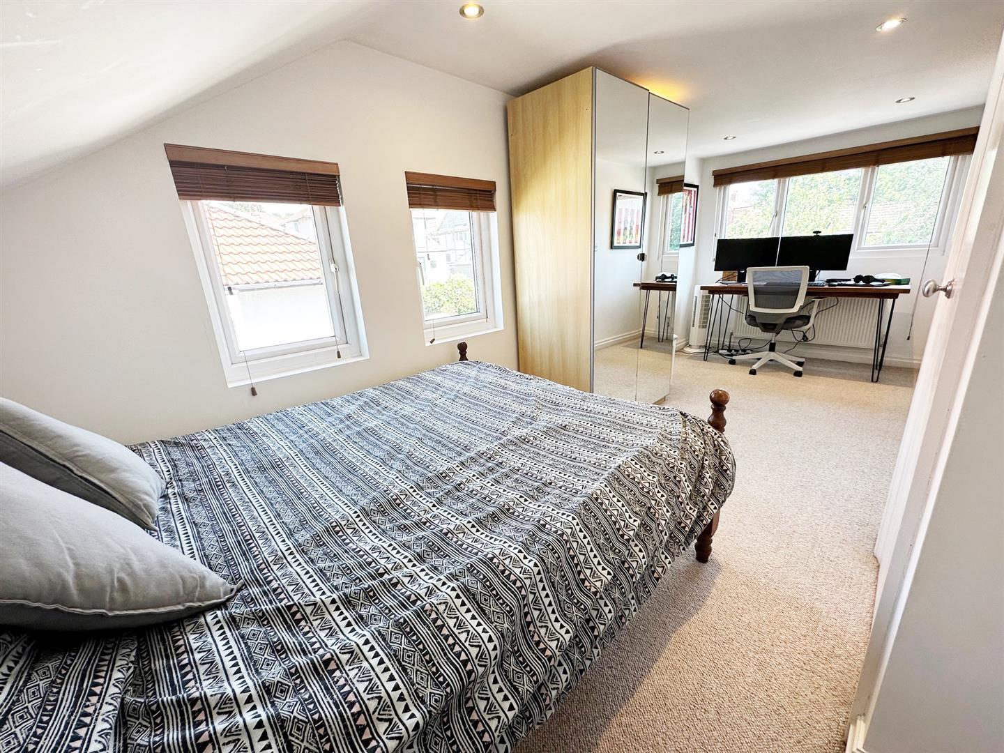 Property Image b89434c5-2093-494f-ab0d-6346370c2ebf