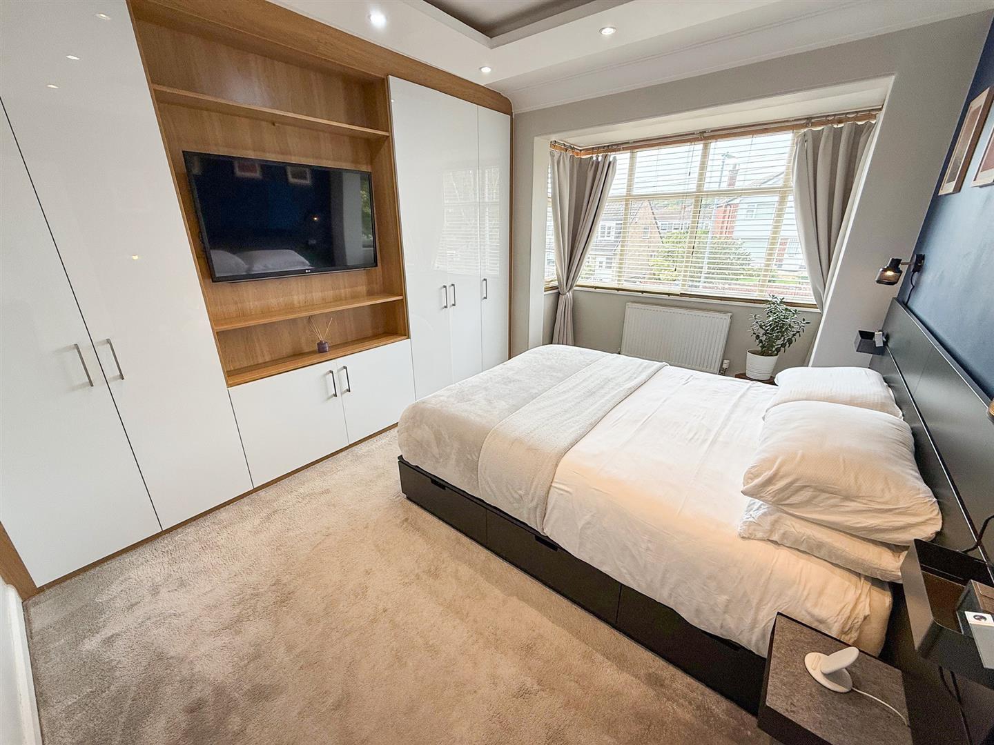Property Image b8aaf624-26a5-419f-b770-f29266d327a4