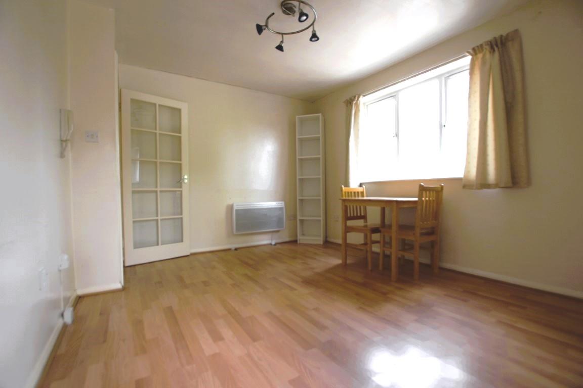 Property Image b8bc064a-ad94-4456-b8b1-29bb554e61da