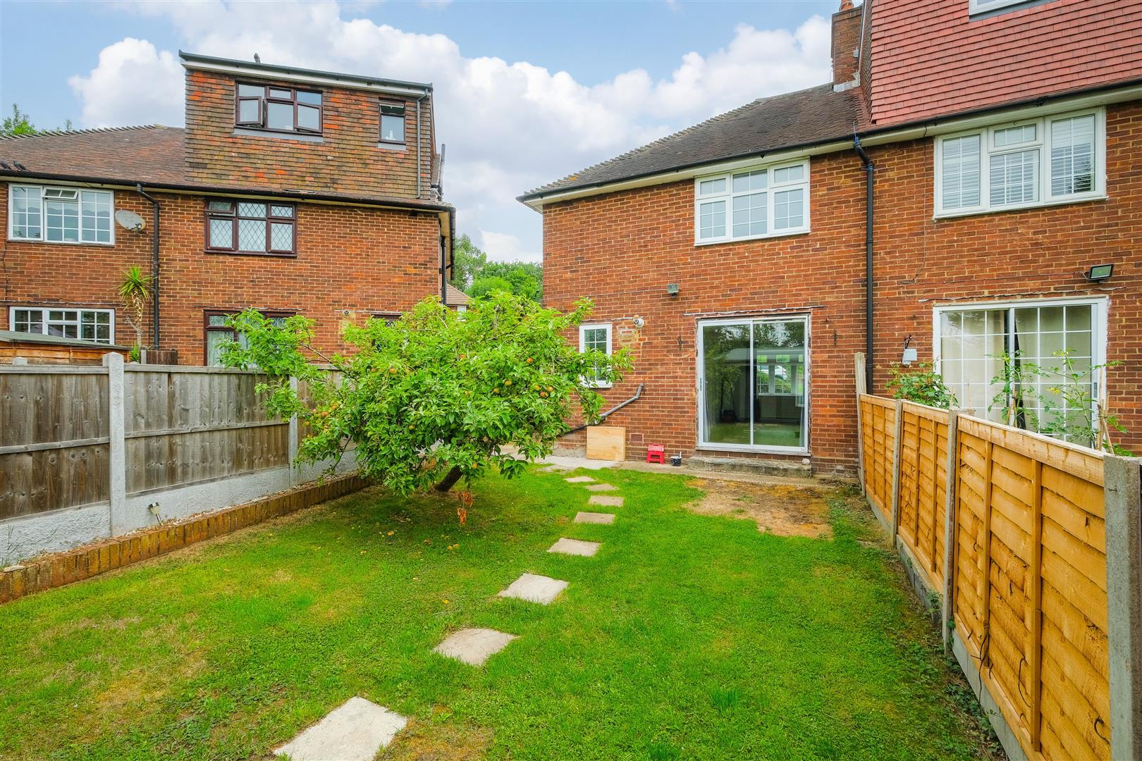 Property Image b8c24c74-9e47-4768-b8ea-d66817a586ae
