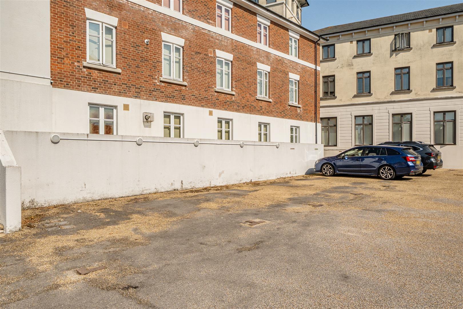 Property Image b8c5e4a3-758f-400e-a10a-1d9dc336abc7