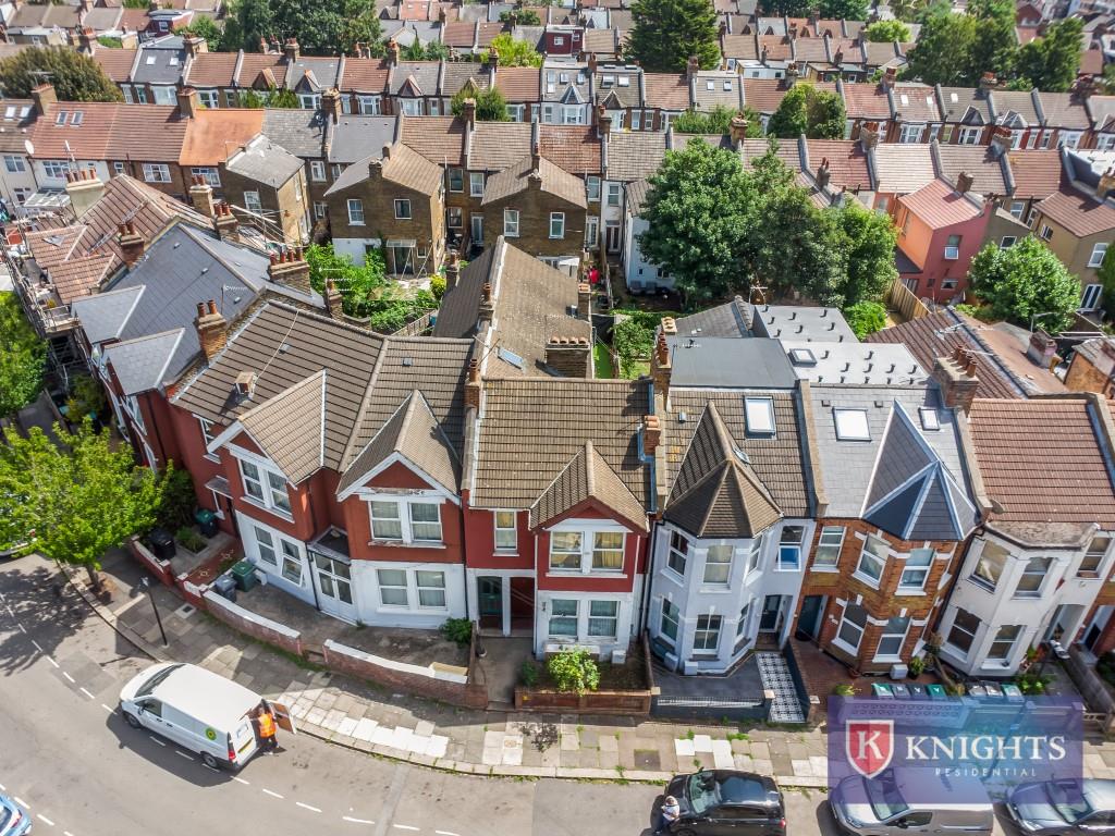 Property Image b8ce5dd3-655b-422e-8c21-10fceaaefb35