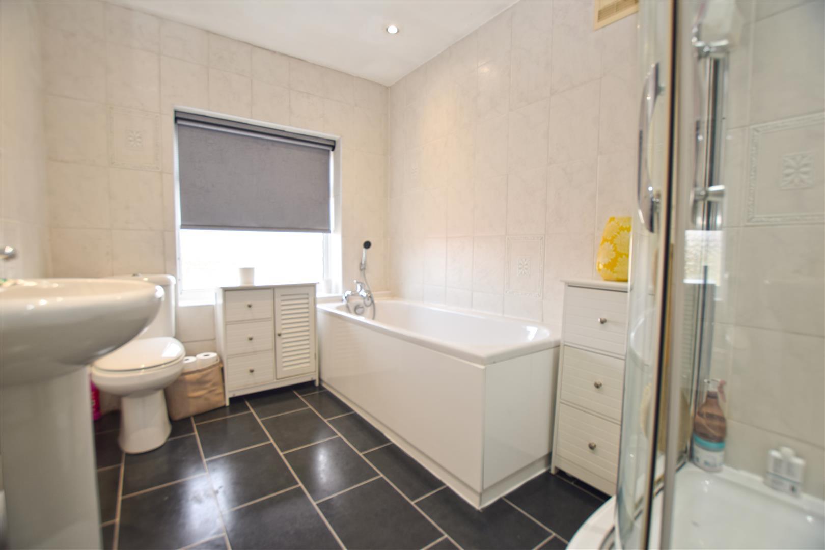 Property Image b8da7ad8-c52c-4b52-9736-deb262ae8fb5