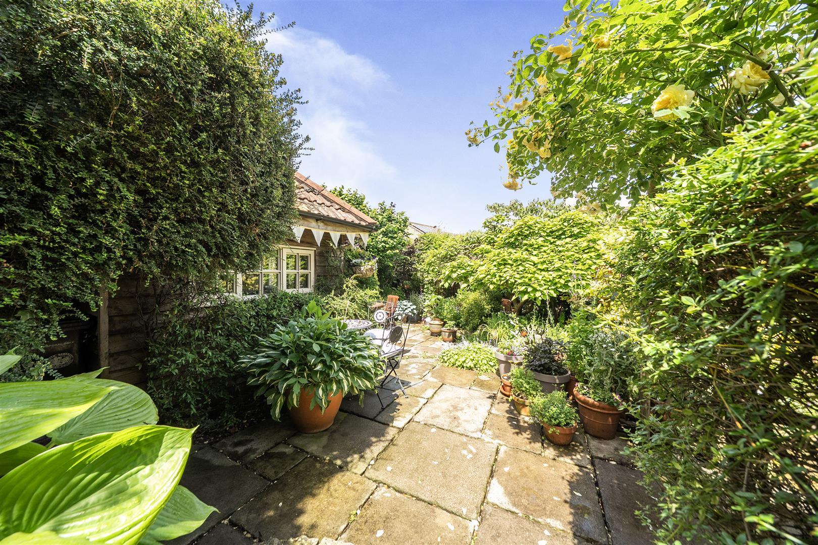 Property Image b8de736e-d2da-47f8-a43d-cbb3989fab2c