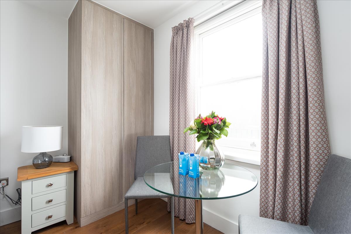 Property Image b8e82813-f129-4fed-b689-da97df24ad2a