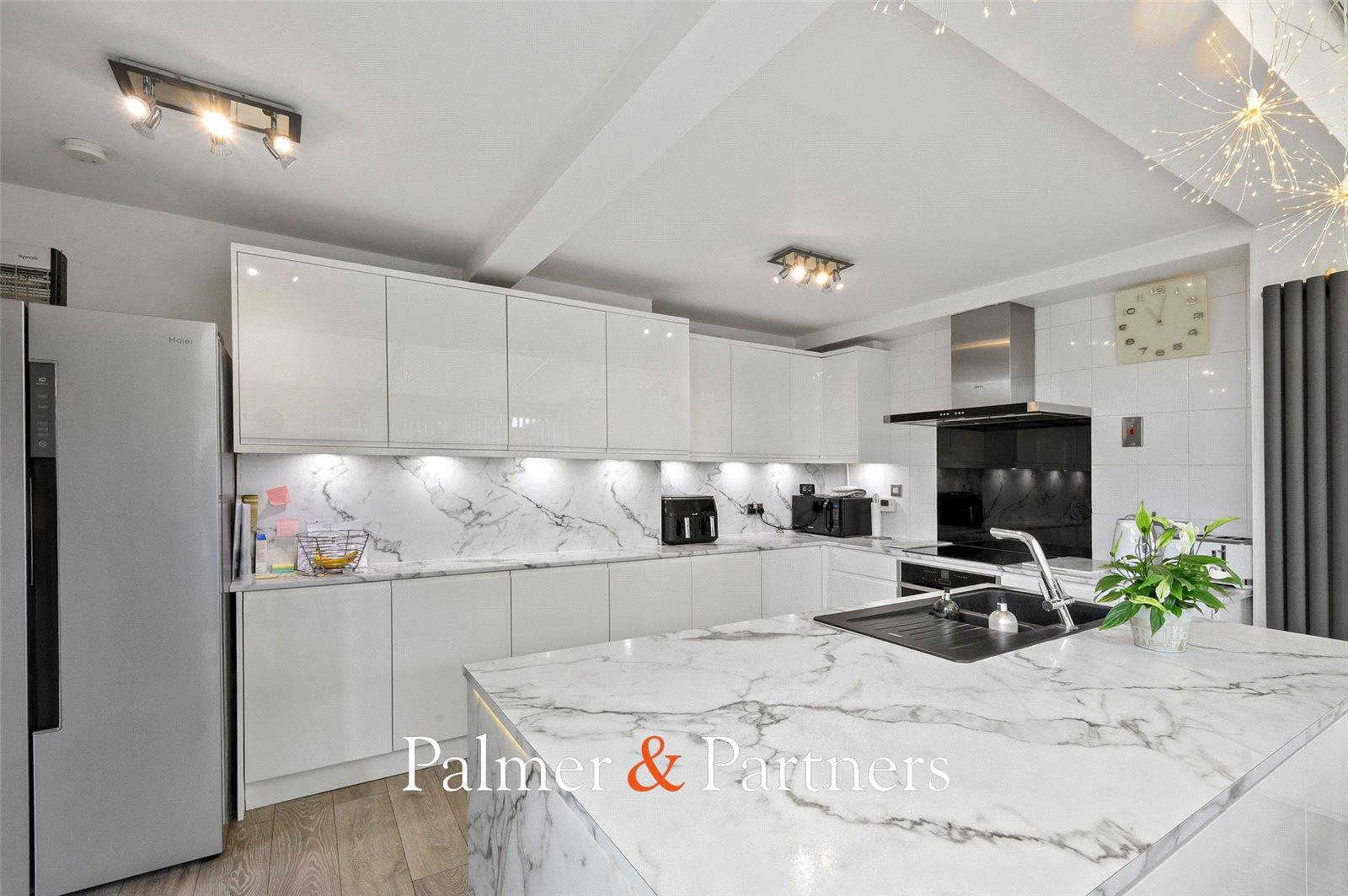 Property Image b8eb8010-5c78-44e1-96ff-3755f2b56431