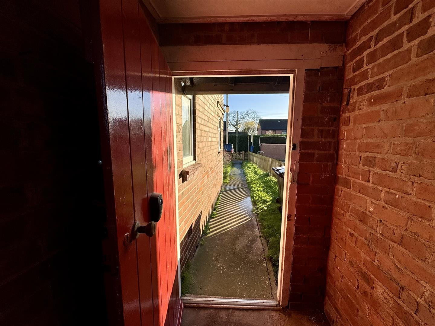 Property Image b8ff12db-e42c-4634-825a-3eb50d5e4df9