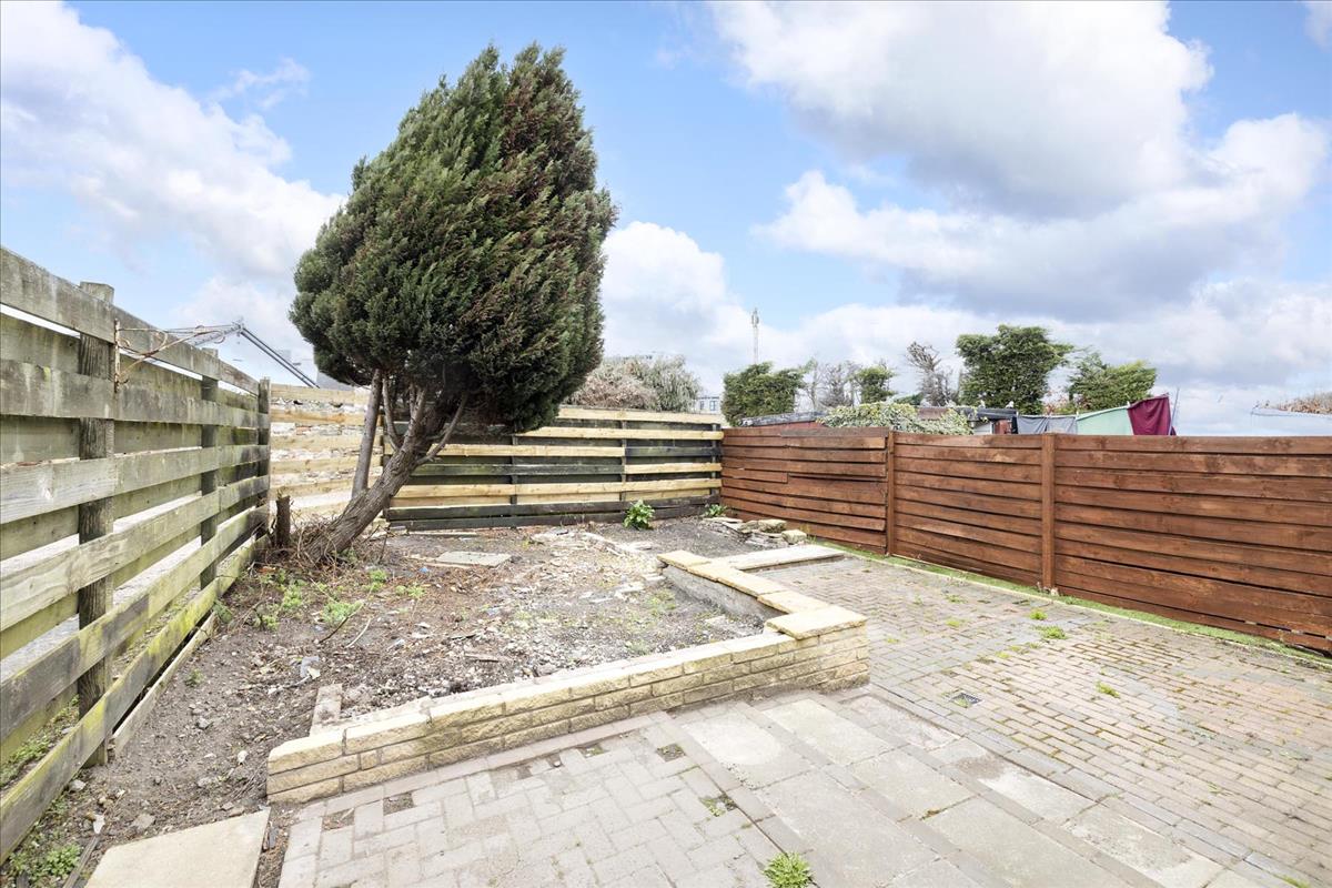 Property Image b902ea02-3eab-4bbf-82b3-b34347877e63