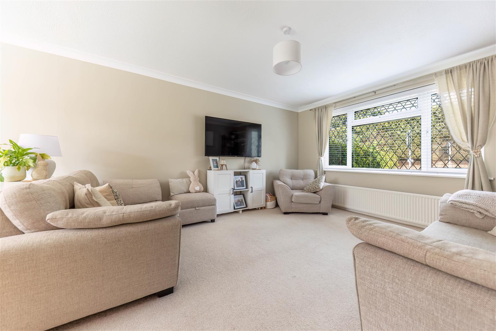 Property Image b909f907-3765-49f4-8bc9-46120c6883f8