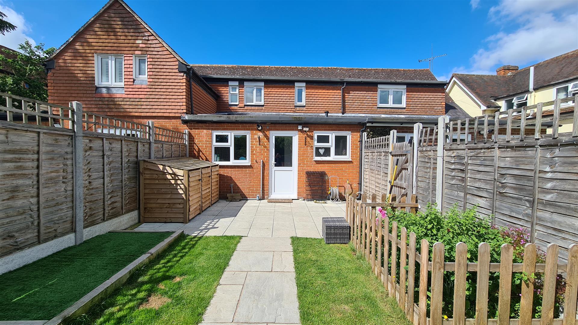 Property Image b911833c-5c98-4acb-a0e4-992339960d32