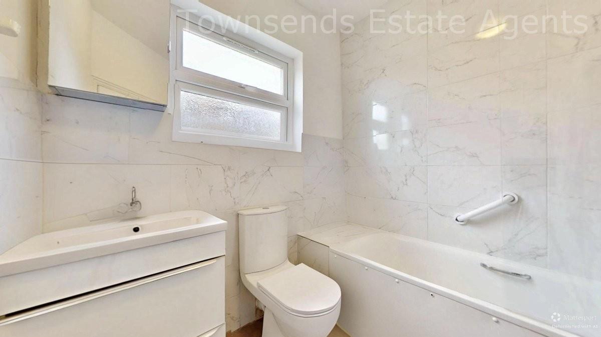 Property Image b9123bb3-7780-4d3a-be19-d5be2b33e1cc