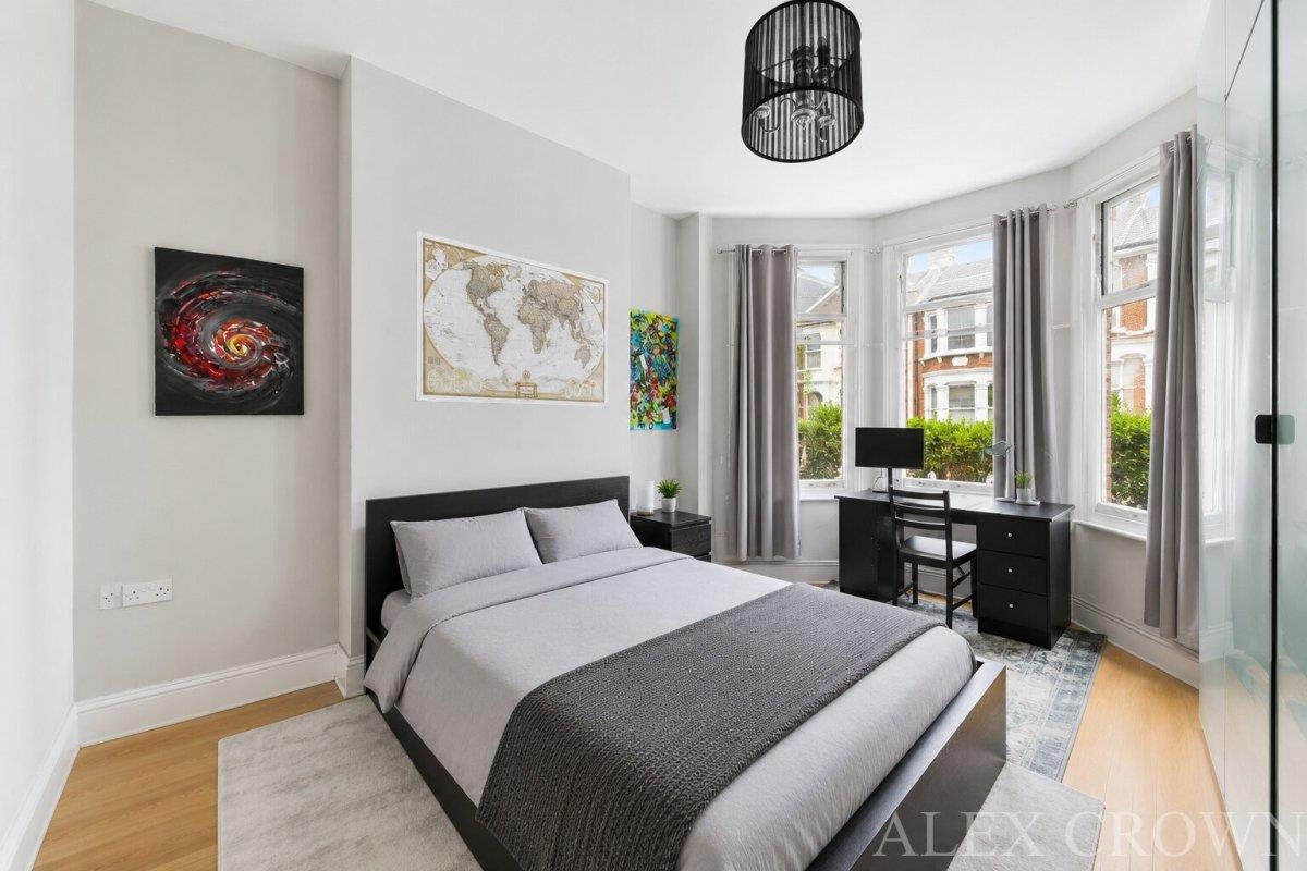 Property Image b91486e6-8f13-41e8-974d-c24d8f8a32a5
