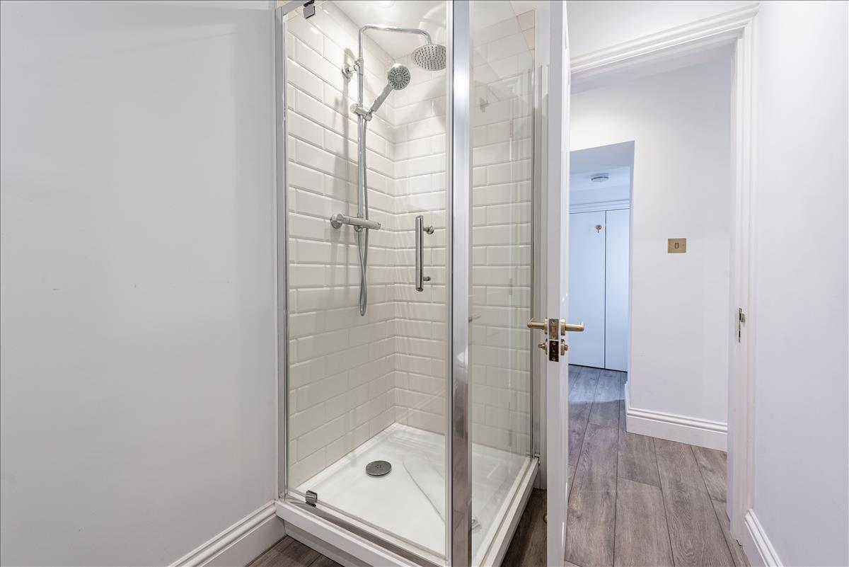 Property Image b922c51f-4fb7-4476-a0b6-08e014ec318c