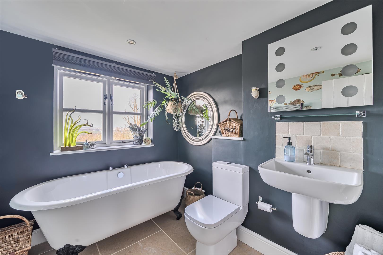 Property Image b92e9ca1-60ec-490b-abbe-9d0d97194f14