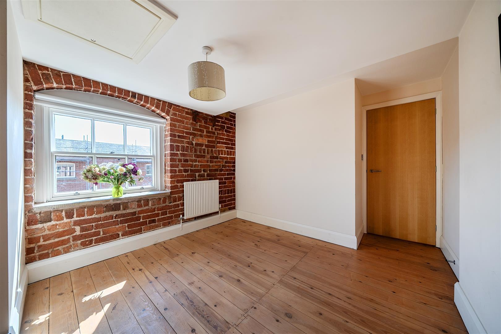 Property Image b93024e9-2feb-41e5-bdb8-c56465aa6390