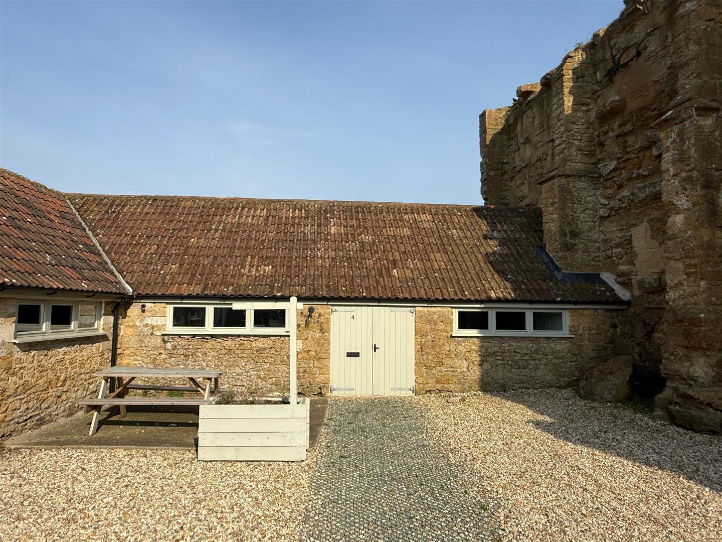 Property Image b932b66b-8c89-4e49-901c-3c92c69f11bc
