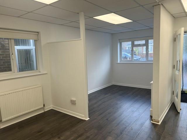 self contained office building to rent in Three Bridges, Crawley