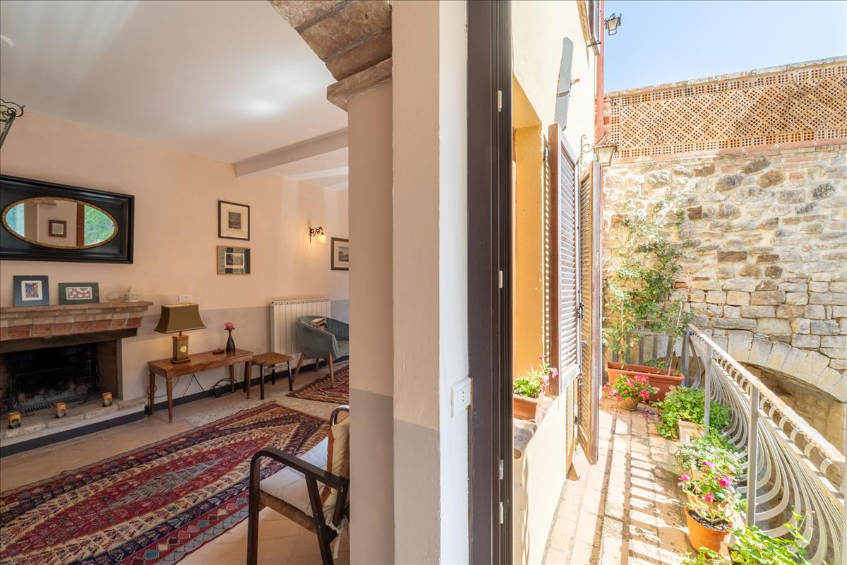 Property Image b94072e3-2d6b-43ed-b1da-e45999181a41