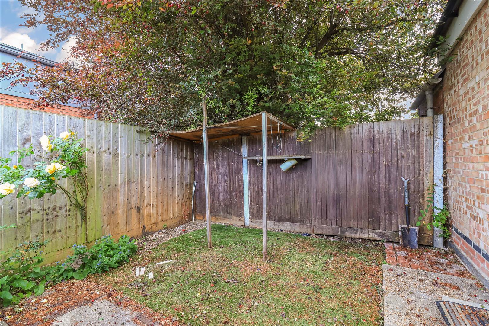 Property Image b947a81e-0a0d-421d-9d3c-e3c365588eb1