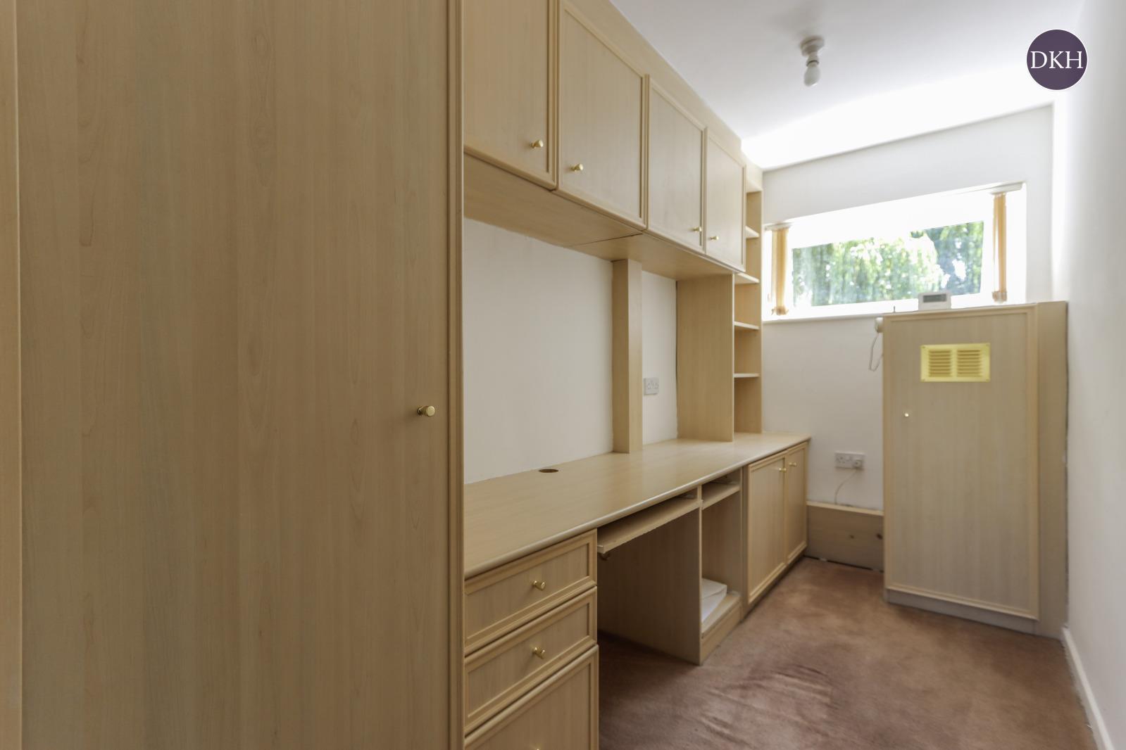 Property Image b957b02d-256e-42cf-b294-bb99a4a10d0d
