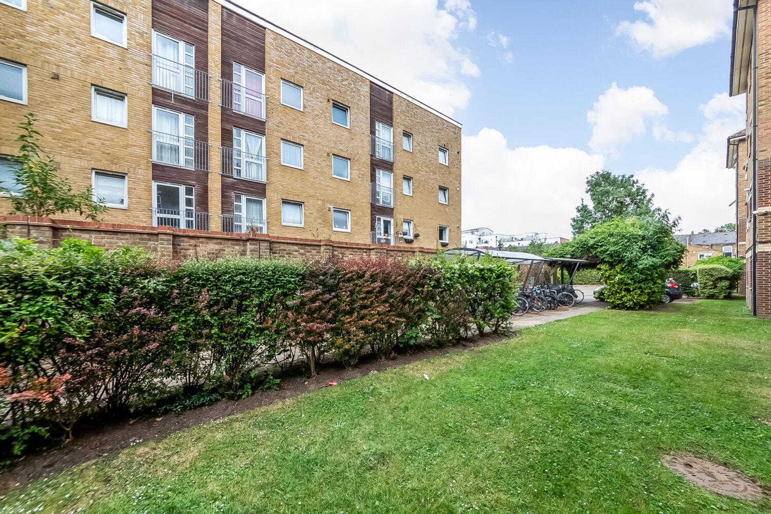 Property Image b983789b-fad9-419a-b016-0da3f68a7888