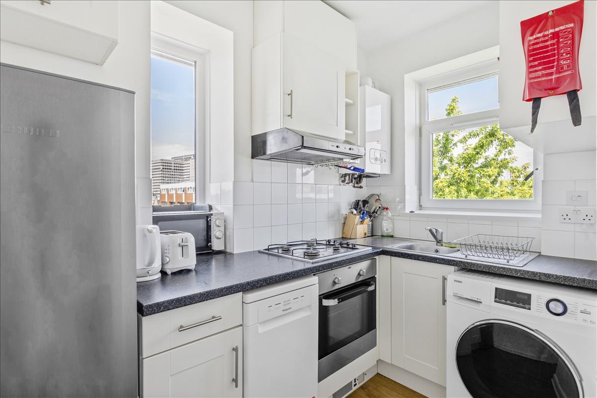 Property Image b98b52ab-9d63-41b9-9ae7-f02c86fbdbb8
