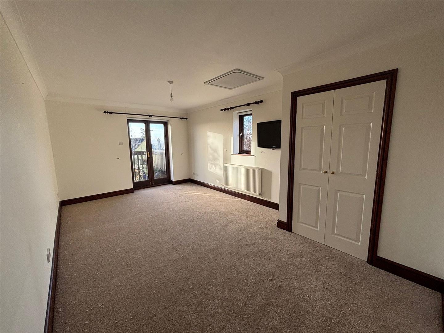 Property Image b98edc9a-31c9-43e7-a31d-5be88b0ab908