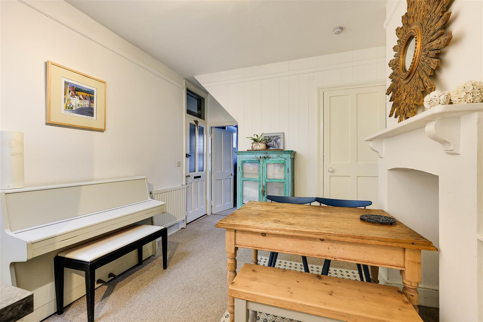 Property Image b99c23cf-9810-4f3e-aee4-abc197244be7