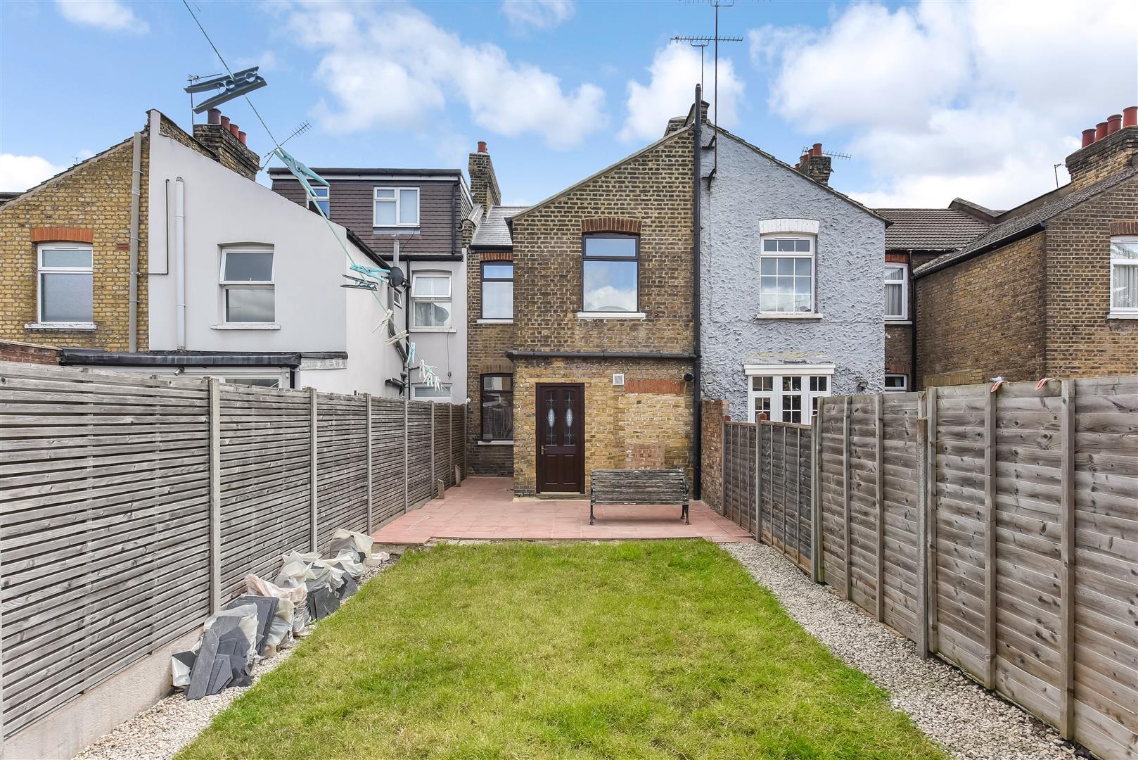 Property Image b99f6dc8-d38e-4733-a2ec-28105da2a184