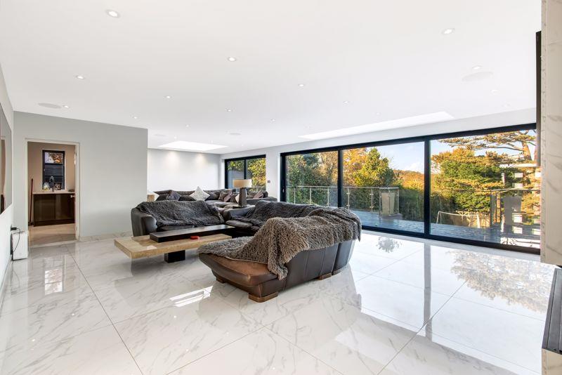 Property Image b9a2dc41-fb94-4172-b0dd-8cc18a9a6ab0