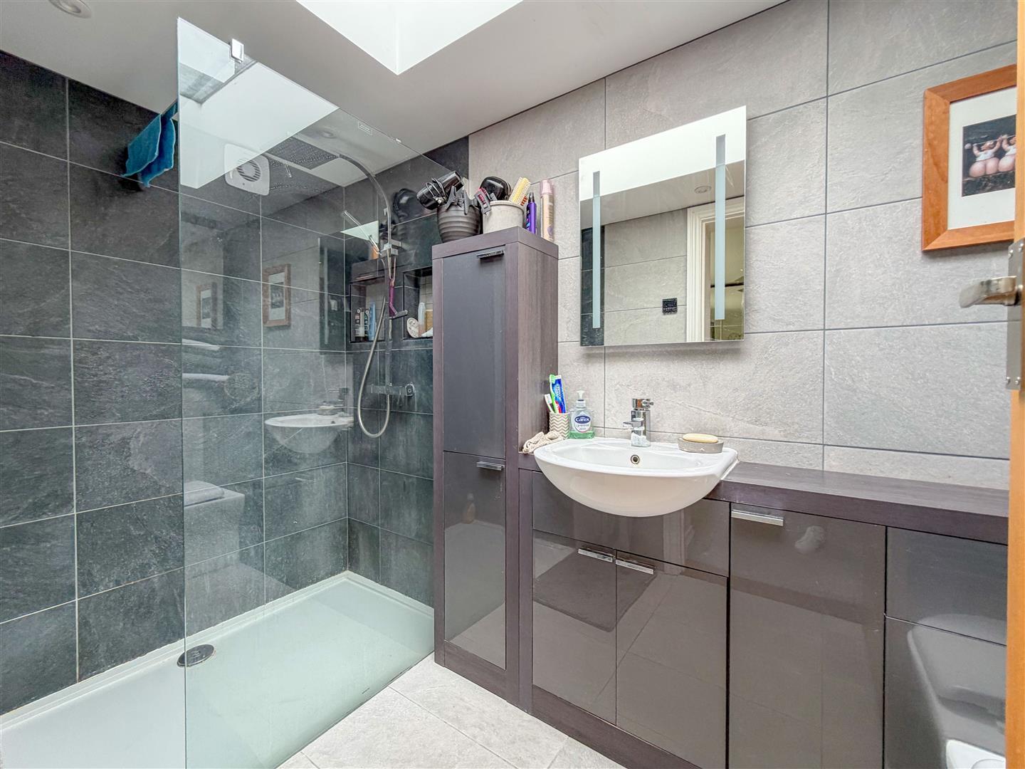 Property Image b9a39ca0-990a-4842-9faf-acd531ea631f