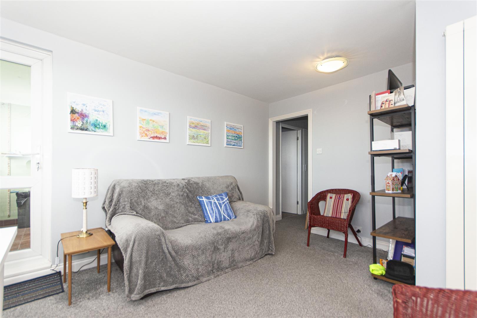 Property Image b9d4dc24-9358-4ca5-80a2-34a6f3542a03