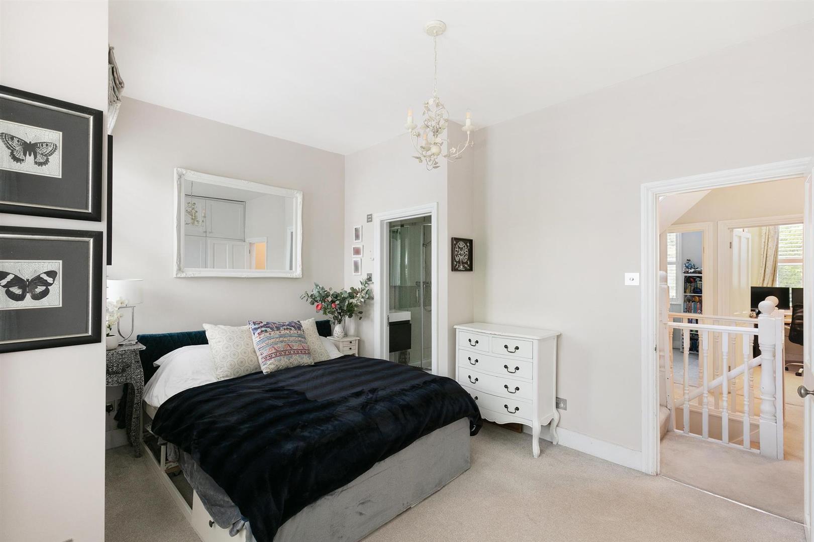 Property Image b9d5f4ed-cd97-49ab-8dcb-1932af45ed7e