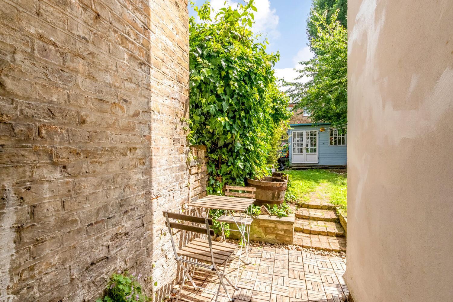 Property Image b9d6566f-6e20-4f7e-9b04-6c53a145ec2a