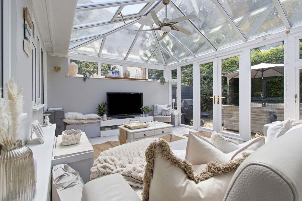 Property Image b9d94c0d-efa1-455c-9106-af45d209f527