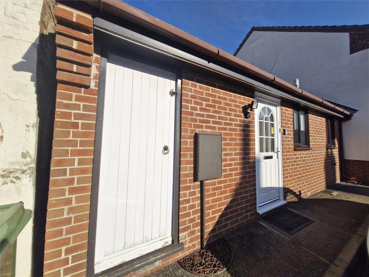 Property Image b9e85624-6b30-47fd-afa2-b56073141147