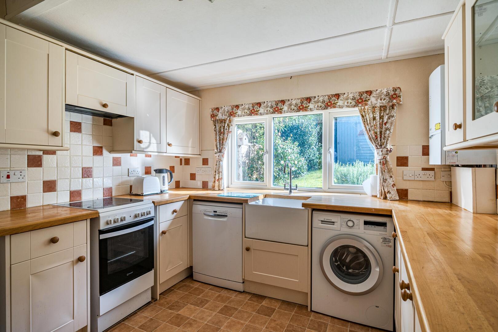 Property Image b9e8658e-1f69-41ee-a496-95db43998d5d