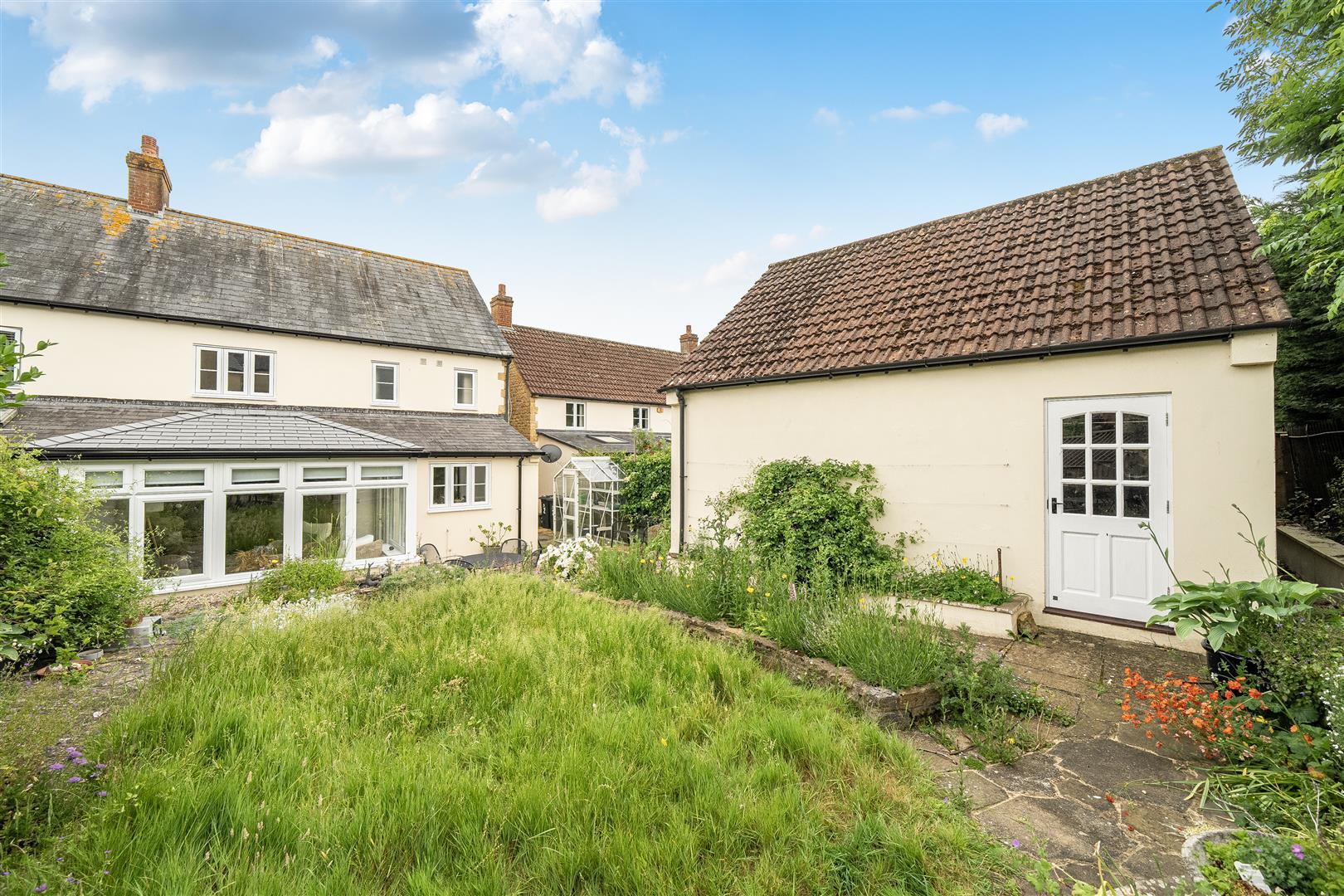 Property Image b9f02b94-710b-4a0e-9381-66dc16c6c686