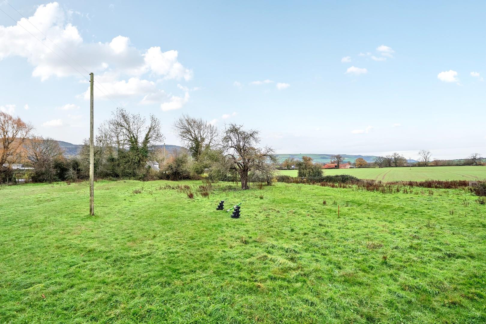Property Image b9f51962-d9e2-4f8b-a112-e44cf8d3ddd5