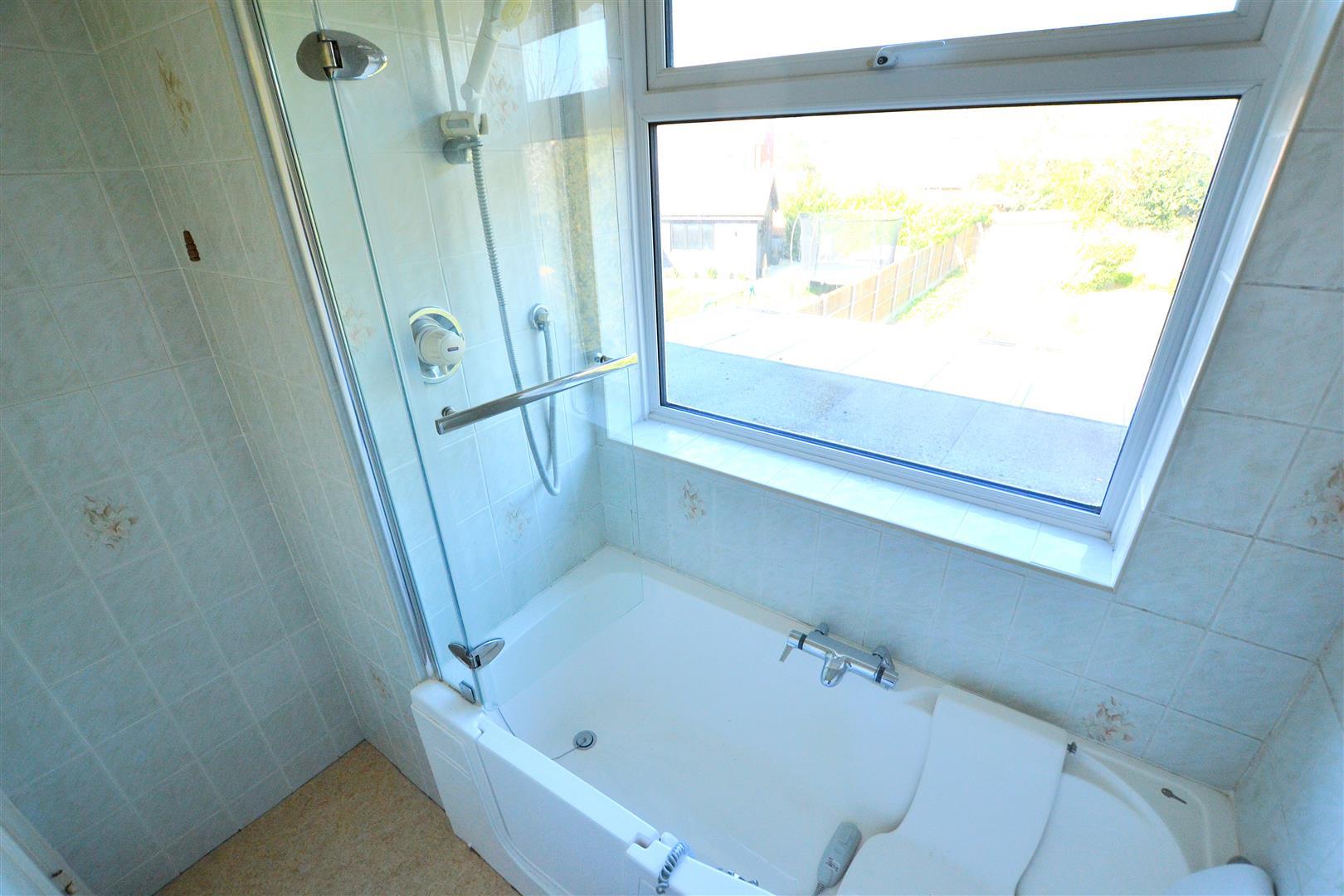 Property Image b9fdfbc2-8422-4c5e-8fbc-98b0cf479e7c