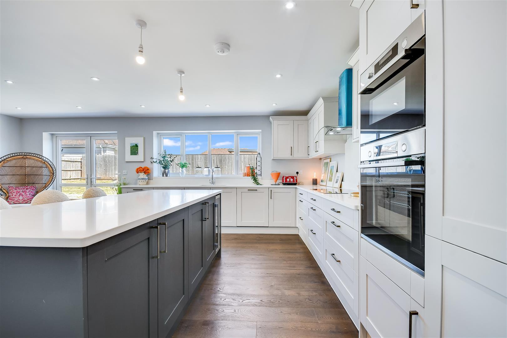 Property Image ba0aa5a0-1ac4-42f1-9d77-625706194cd7