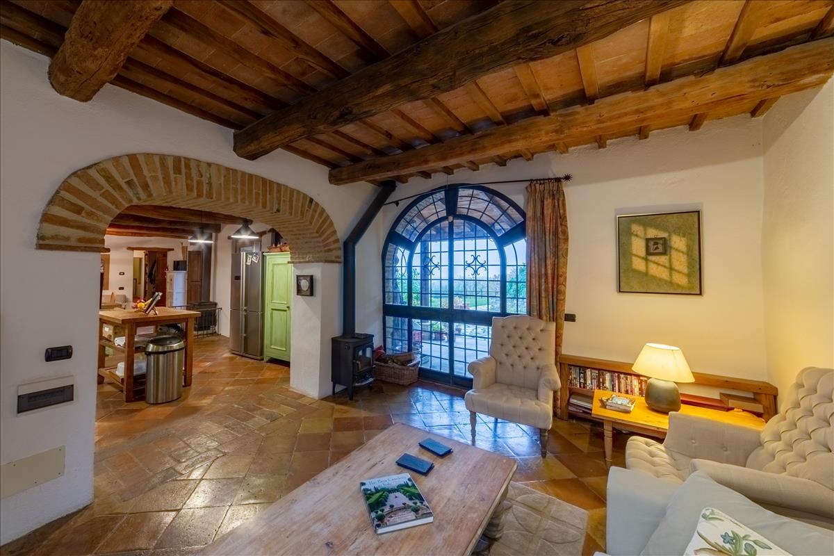 Property Image ba164c2a-e1f3-46d3-9854-7cd57e253b01